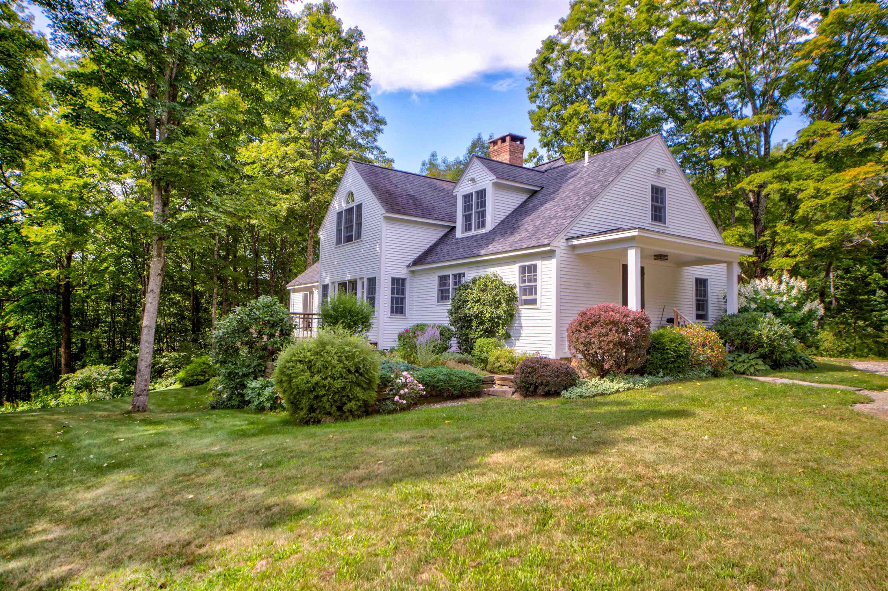 944 South Perry Road Woodstock, VT 05091 - Photo 1 of 38