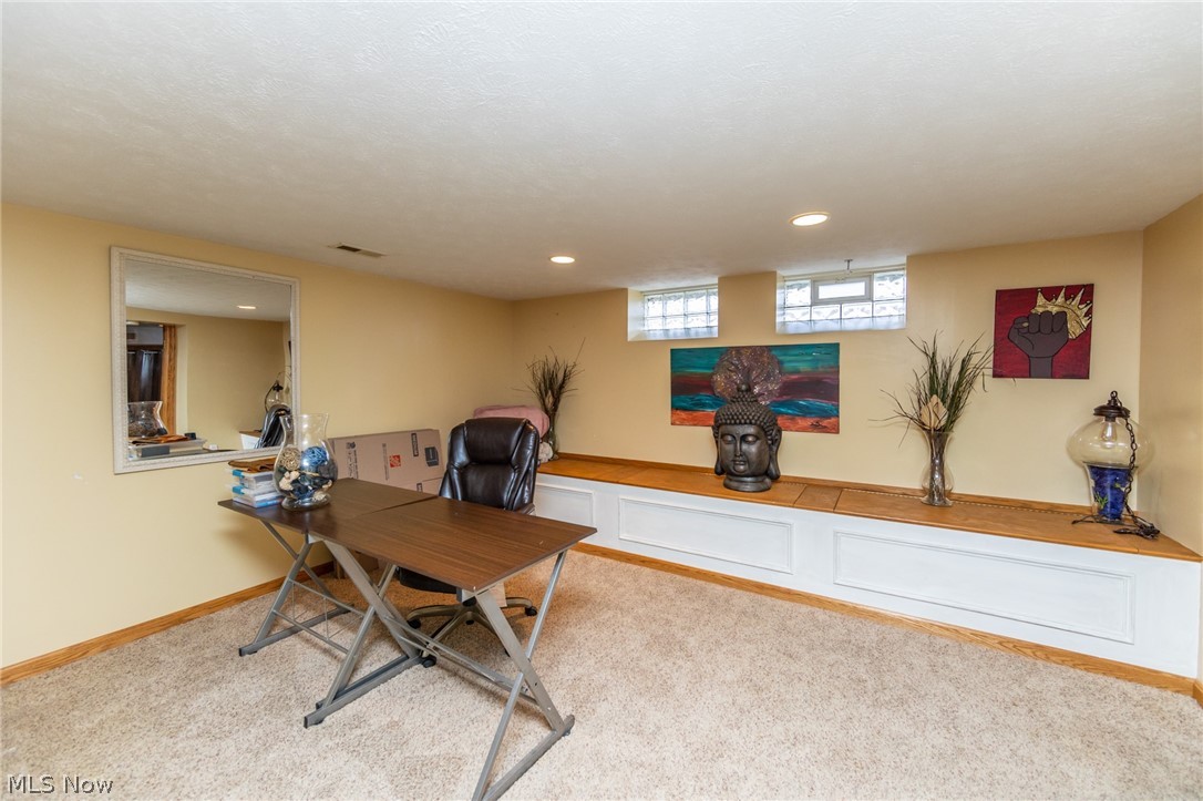 6468 South Canterbury Road Parma, OH 44129 - Photo 24 of 27