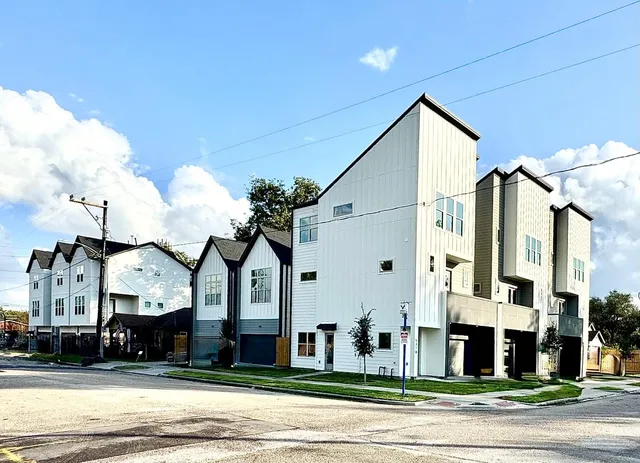 $369,900 | 5318 Terry Street, Houston, TX 77009