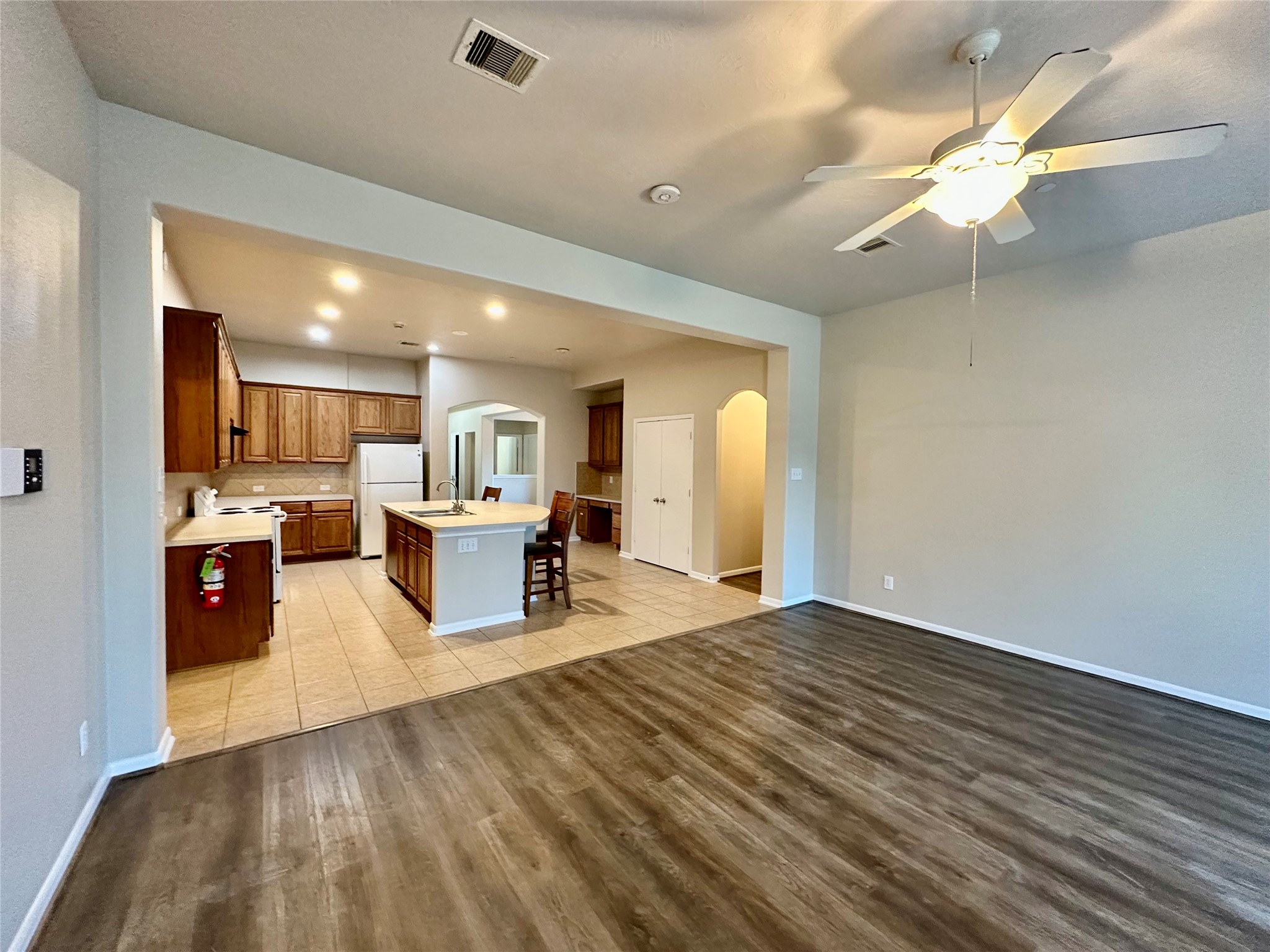 514 Dovecoft Lane Rosenberg, TX 77469 - Photo 9 of 35