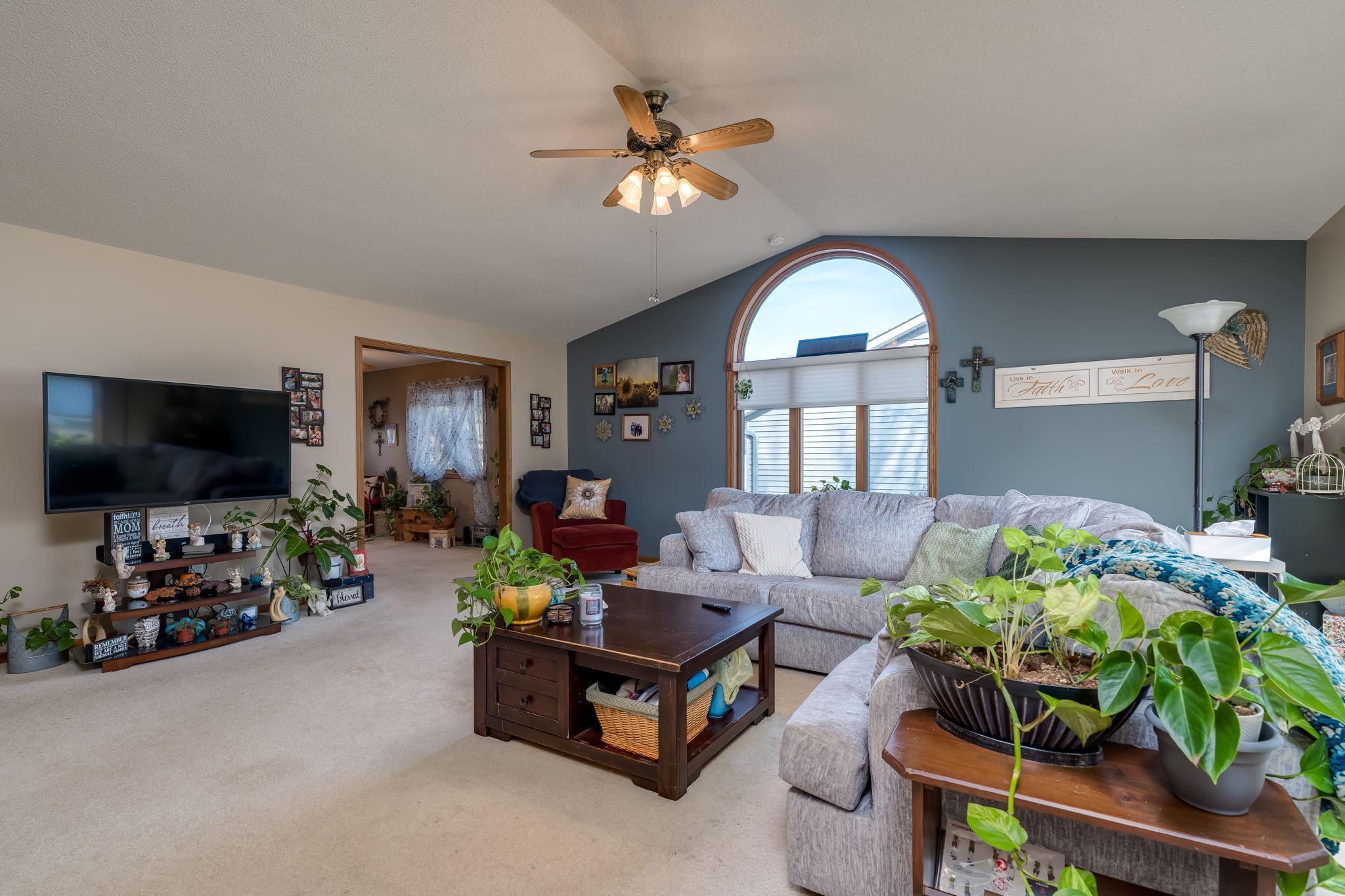 2338 Hoffman Road Mankato, MN 56001 - Photo 4 of 21