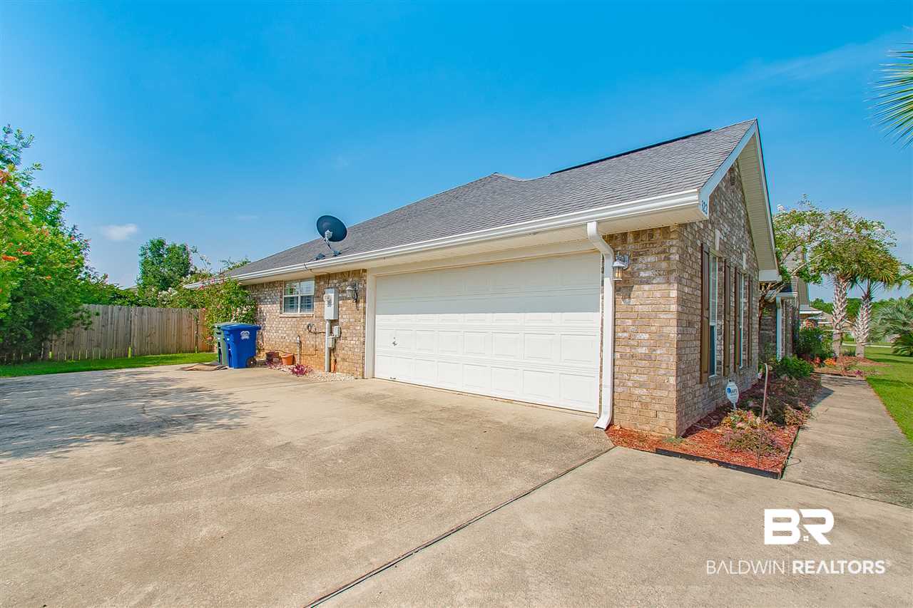 322 Manchester Lane Foley, AL 36535 - Photo 4 of 45