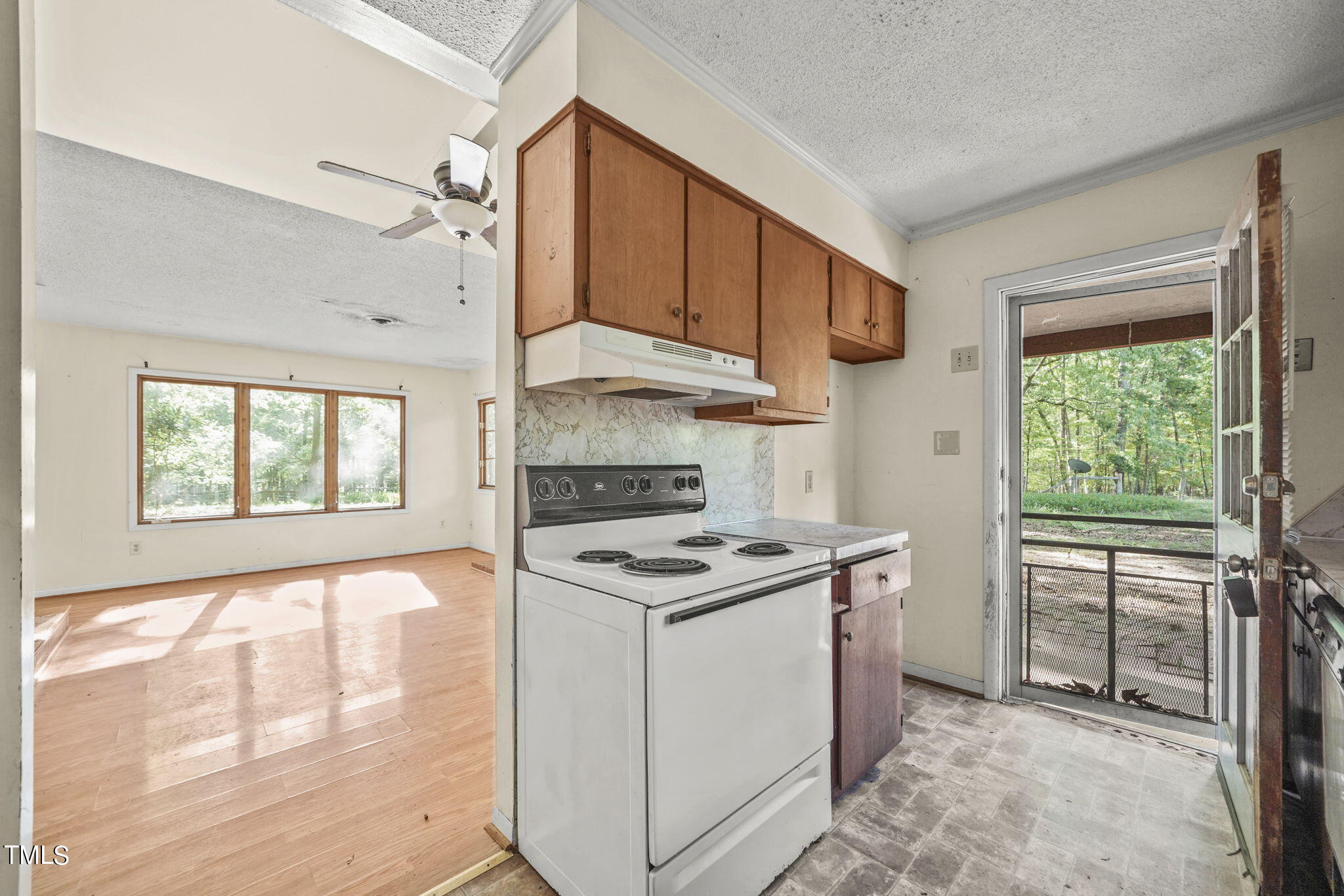 716 Terry Road Hillsborough, NC 27278 - Photo 8 of 33 24-web-or-mls-DSC00285
