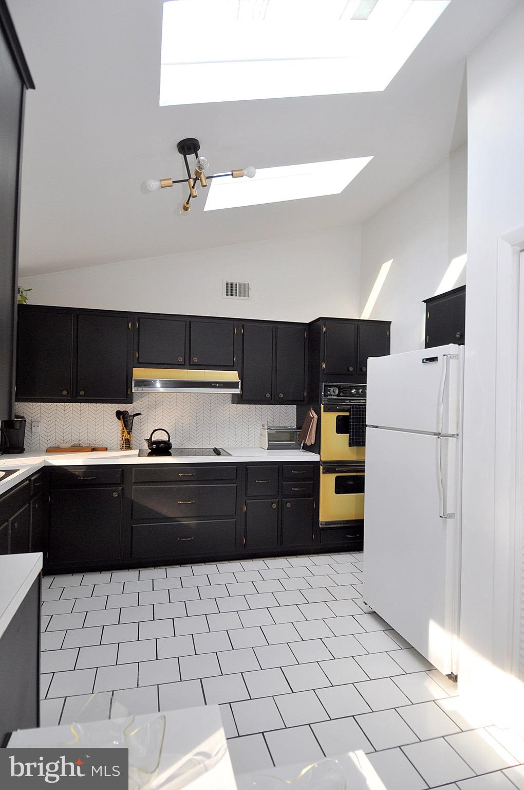 112 Mountainside Road Berkeley Springs, WV 25411 - Photo 17 of 55