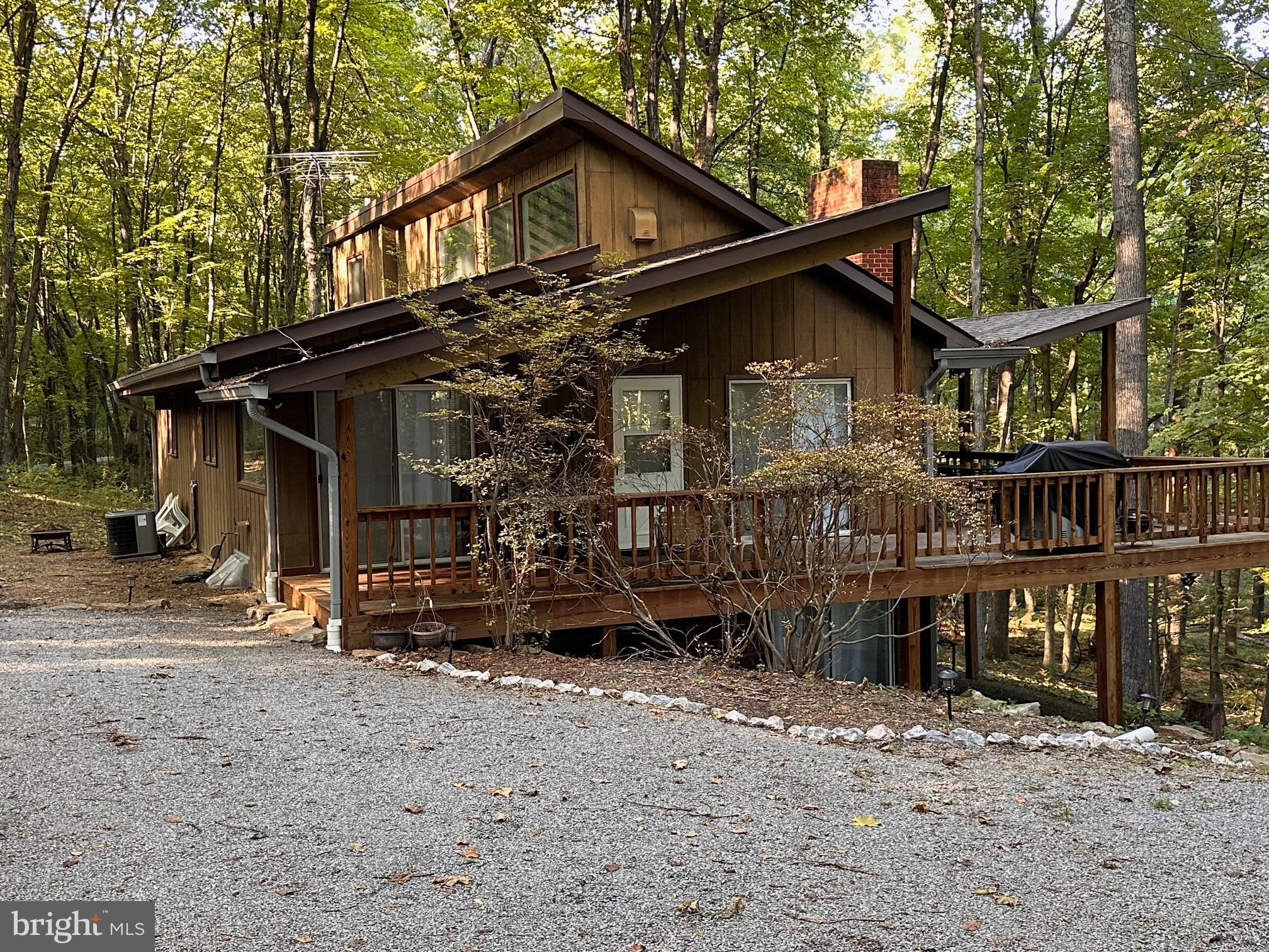 112 Mountainside Road Berkeley Springs, WV 25411 - Photo 2 of 55