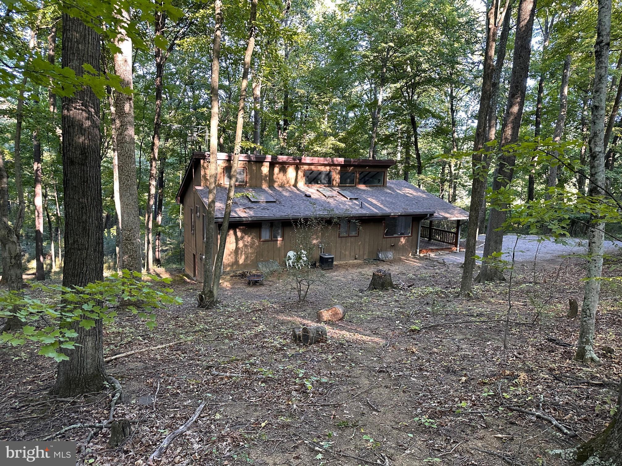 112 Mountainside Road Berkeley Springs, WV 25411 - Photo 6 of 55