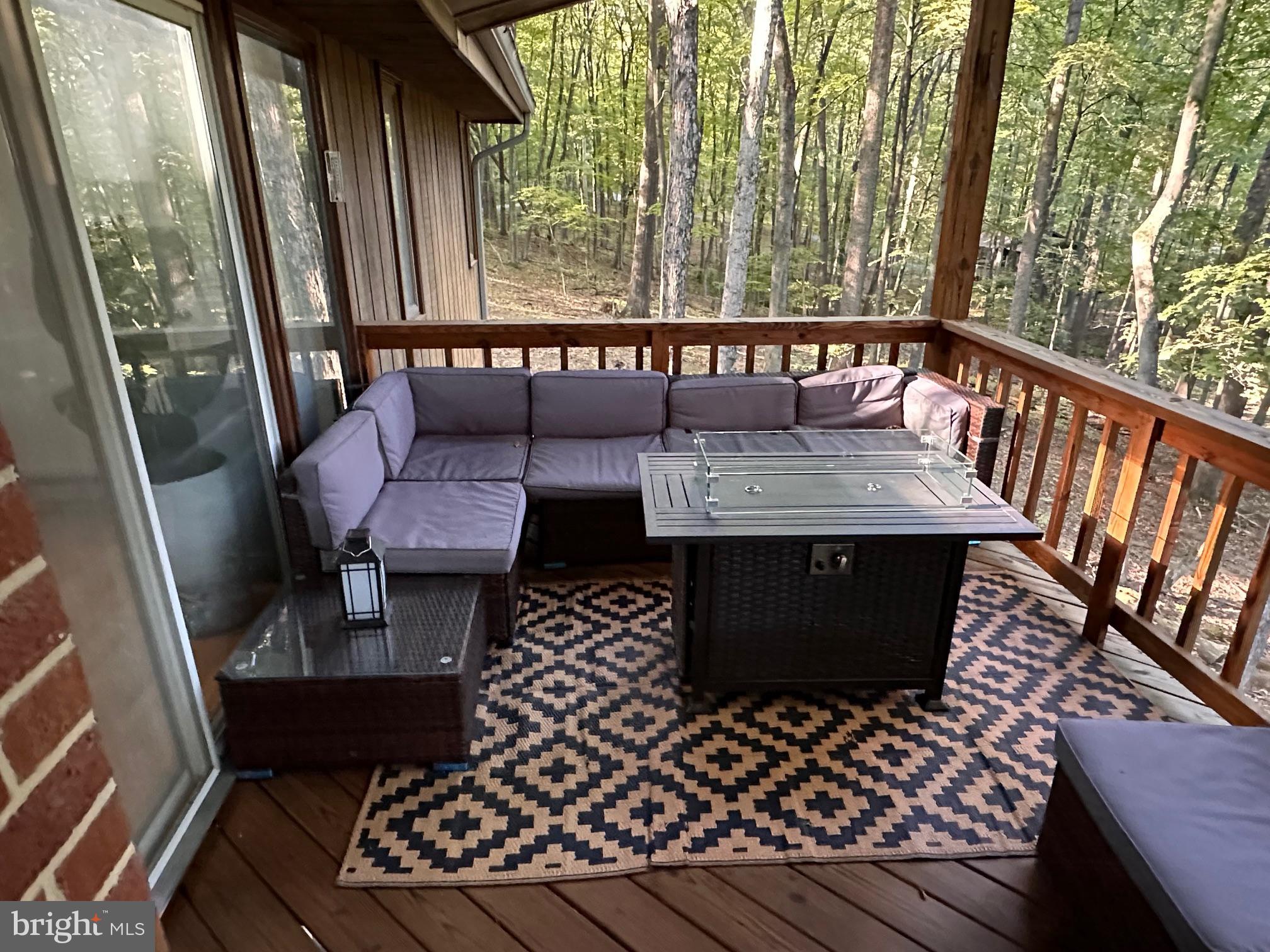 112 Mountainside Road Berkeley Springs, WV 25411 - Photo 7 of 55