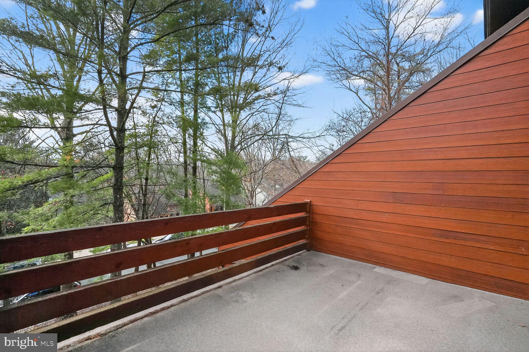 7505 Weather Worn Way, Unit E Columbia, MD 21046 - Photo 25 of 32 a view of outdoor space and deck