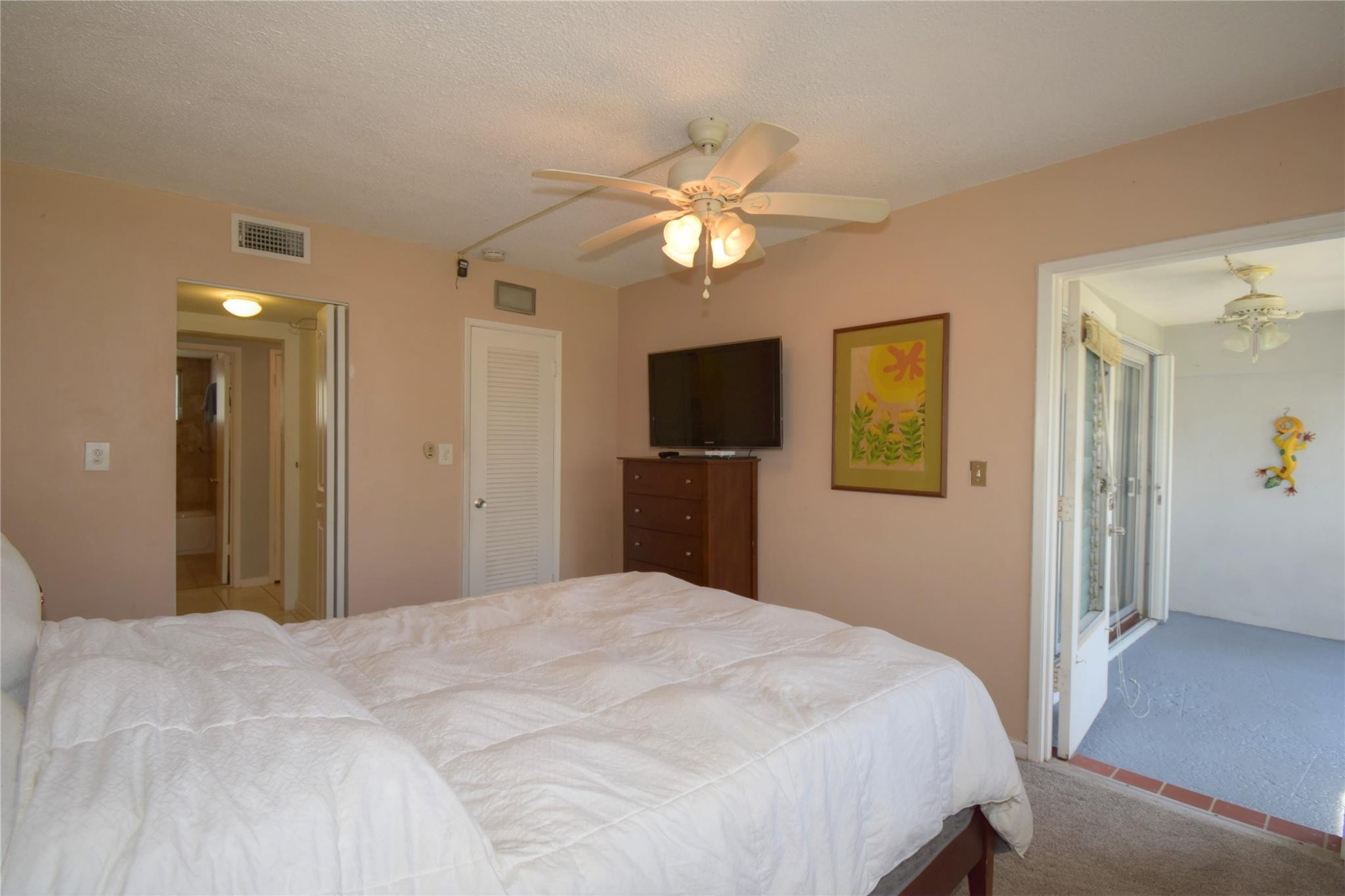 2161 Northeast 42nd Court, Unit 114 Lighthouse Point, FL 33064 - Photo 20 of 37 Photo 20