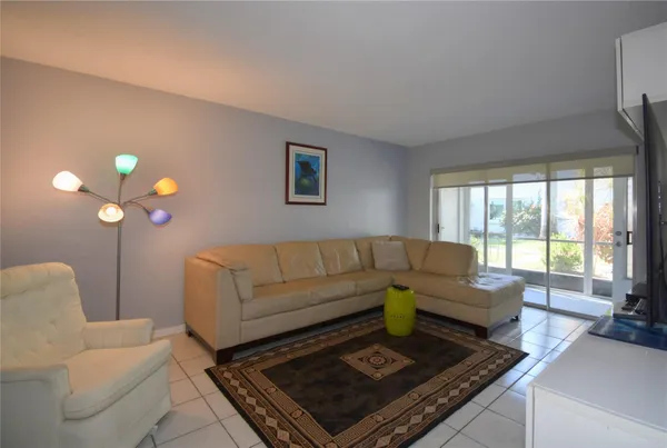 $124,500 | 2161 Northeast 42nd Court, Unit 114, Lighthouse Point, FL 33064