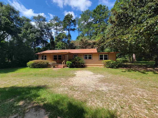 $2,200 | 1526 Highland Drive, Tallahassee, FL 32317