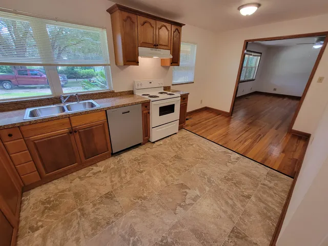 $2,200 | 1526 Highland Drive, Tallahassee, FL 32317