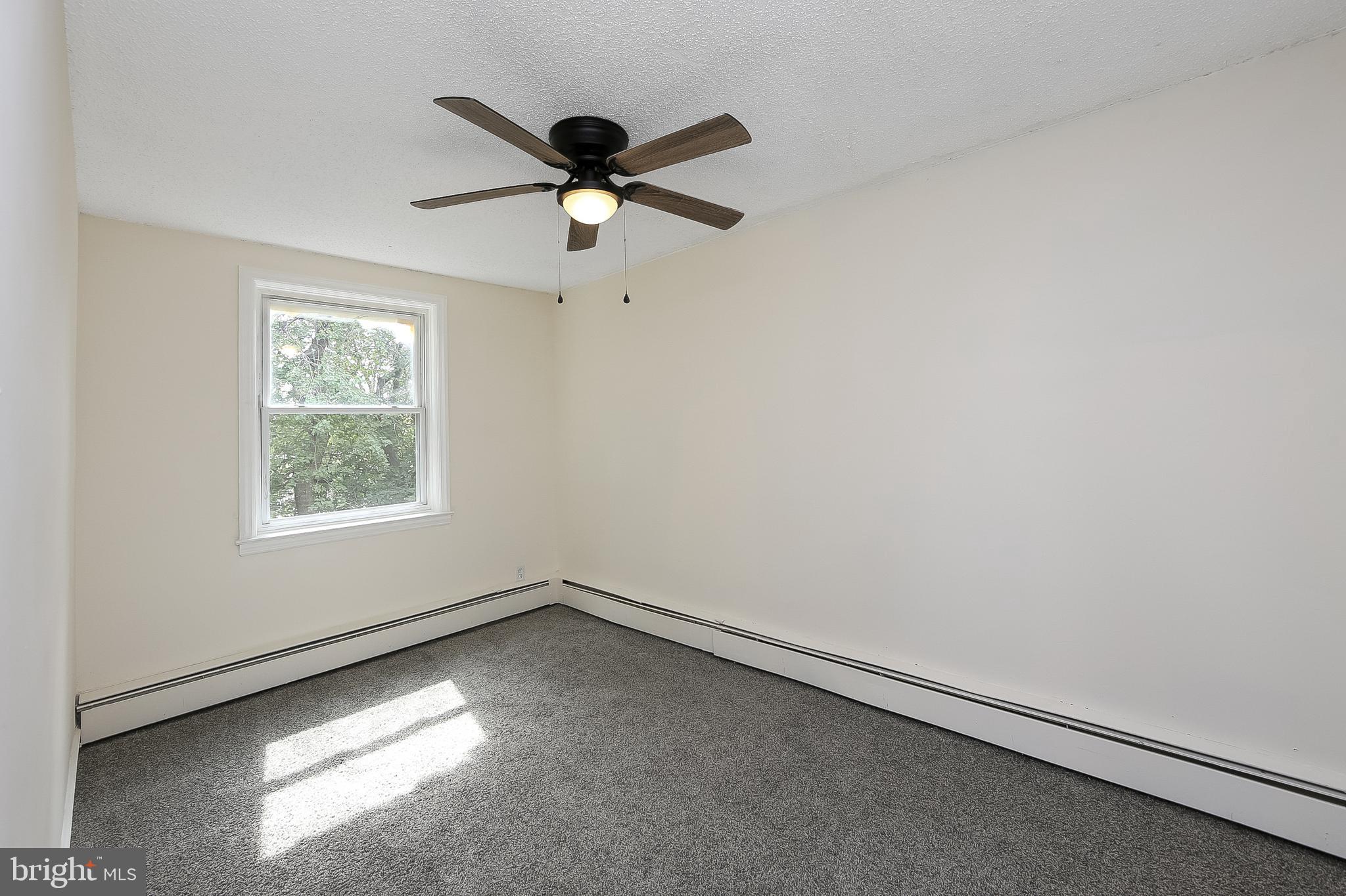 1044 South Merrimac Road Camden, NJ 08104 - Photo 18 of 28 Gallery Image 18