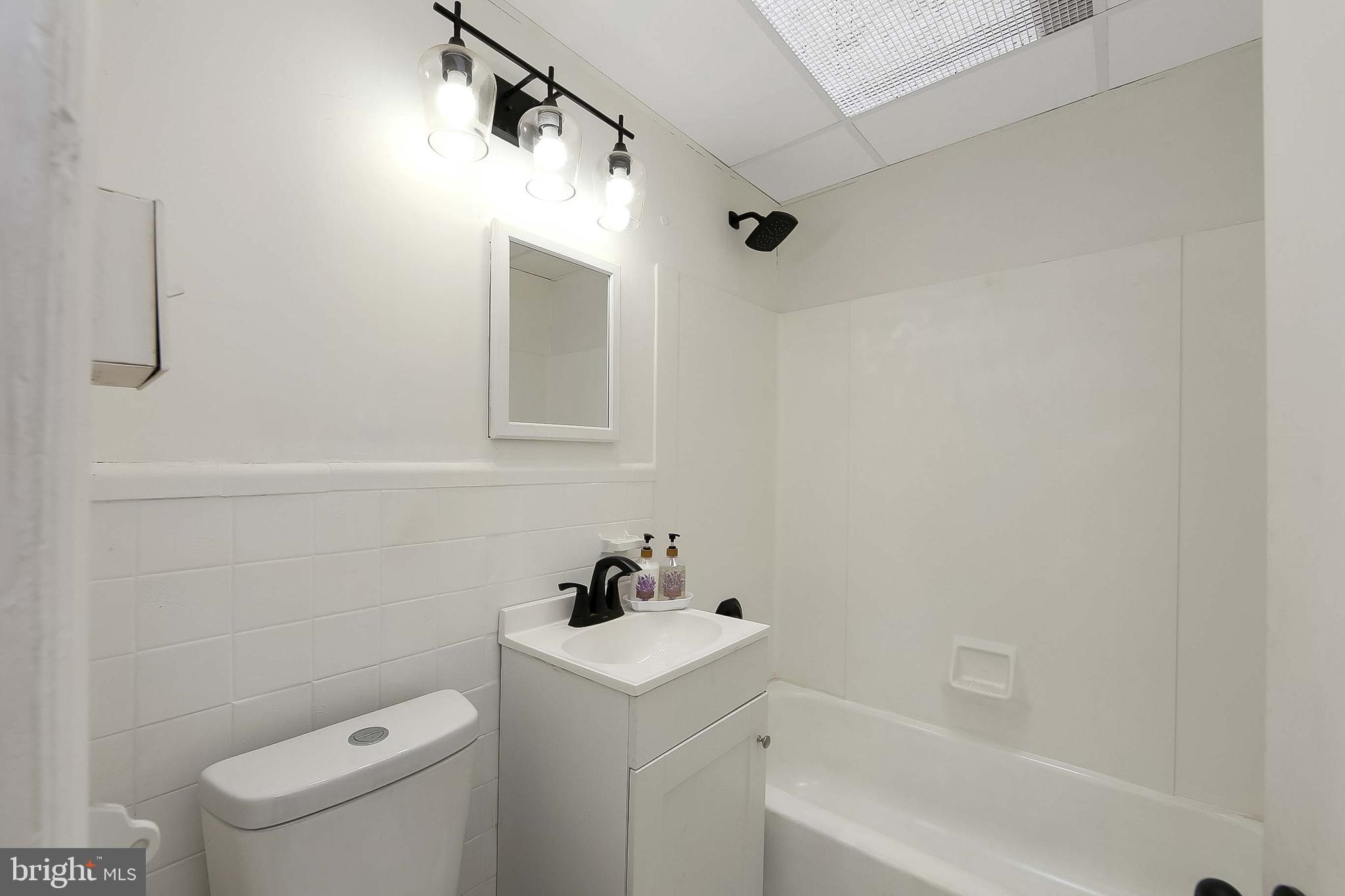 1044 South Merrimac Road Camden, NJ 08104 - Photo 20 of 28 Gallery Image 20