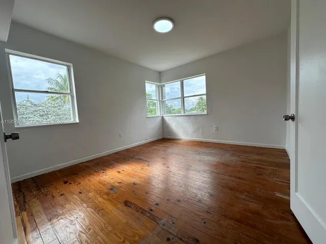 $215,000 | 1289 Marseille Drive, Unit 50, Miami Beach, FL 33141