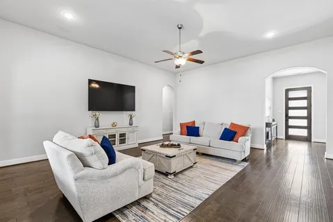 $685,900 | 8116 Tramore, The Colony, TX 75056