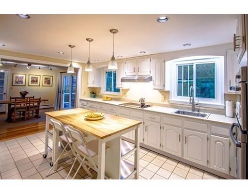 48 Lorraine Road Westwood, MA 02090 - Photo 12 of 26 Gallery Image 12
