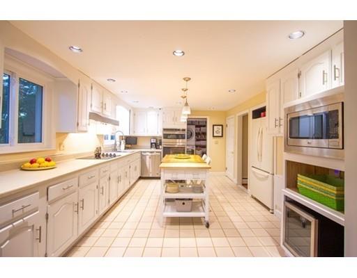 48 Lorraine Road Westwood, MA 02090 - Photo 13 of 26 Gallery Image 13