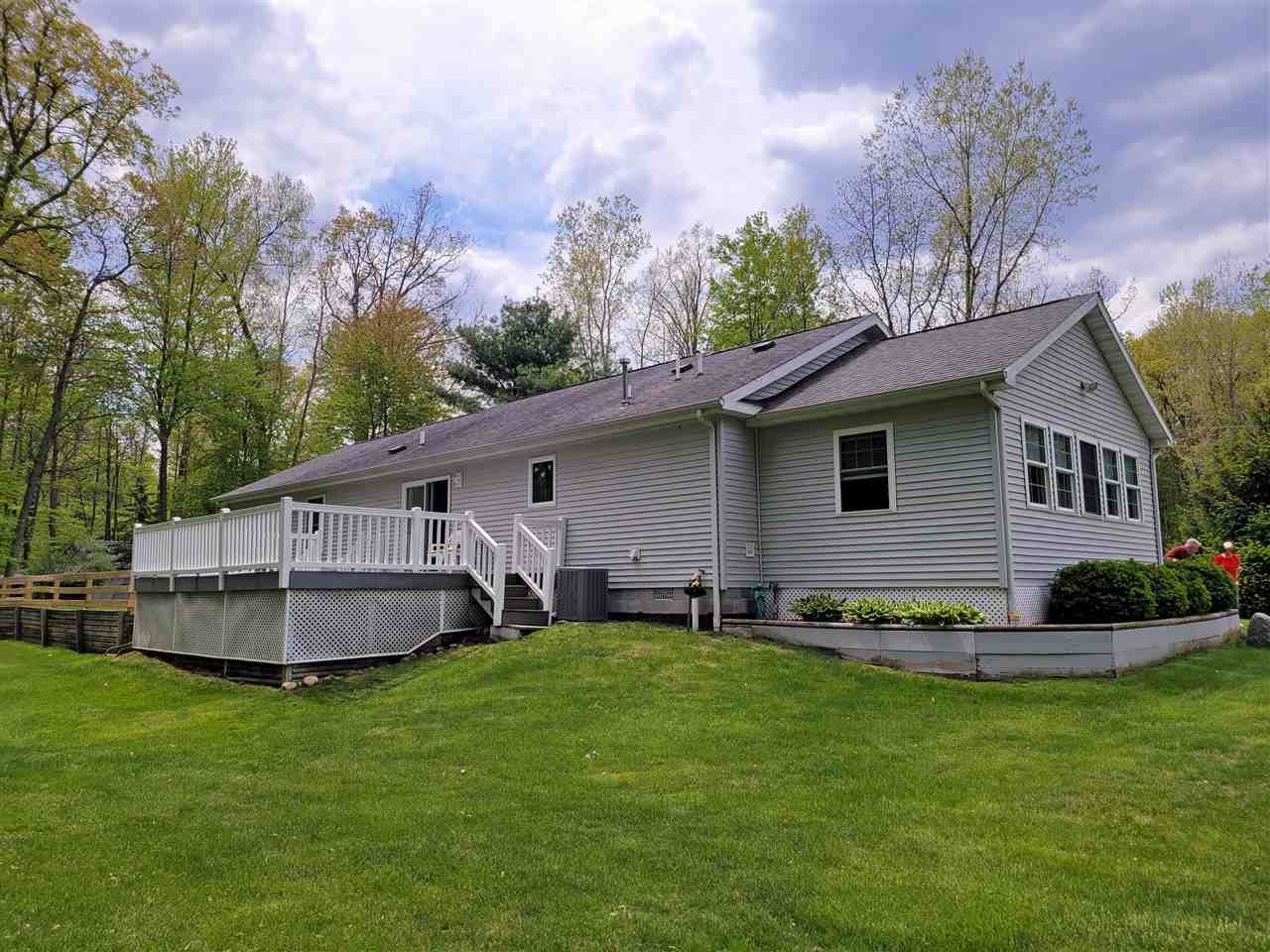 11673 Ferden Road Chesaning, MI 48616 - Photo 9 of 39 50041943-8.JPG