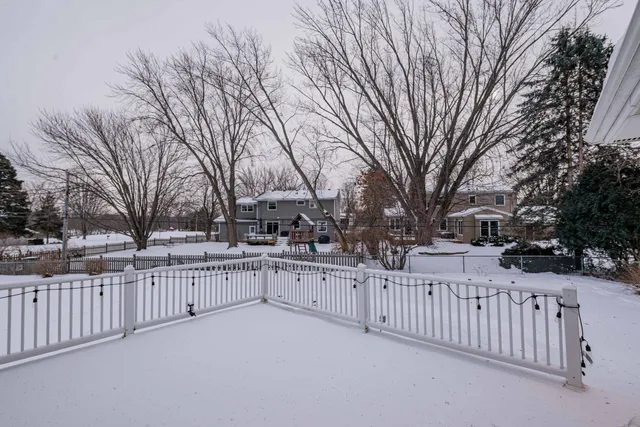 $349,990 | 3393 Richmond Avenue, Shoreview, MN 55126