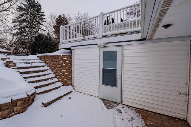 $349,990 | 3393 Richmond Avenue, Shoreview, MN 55126