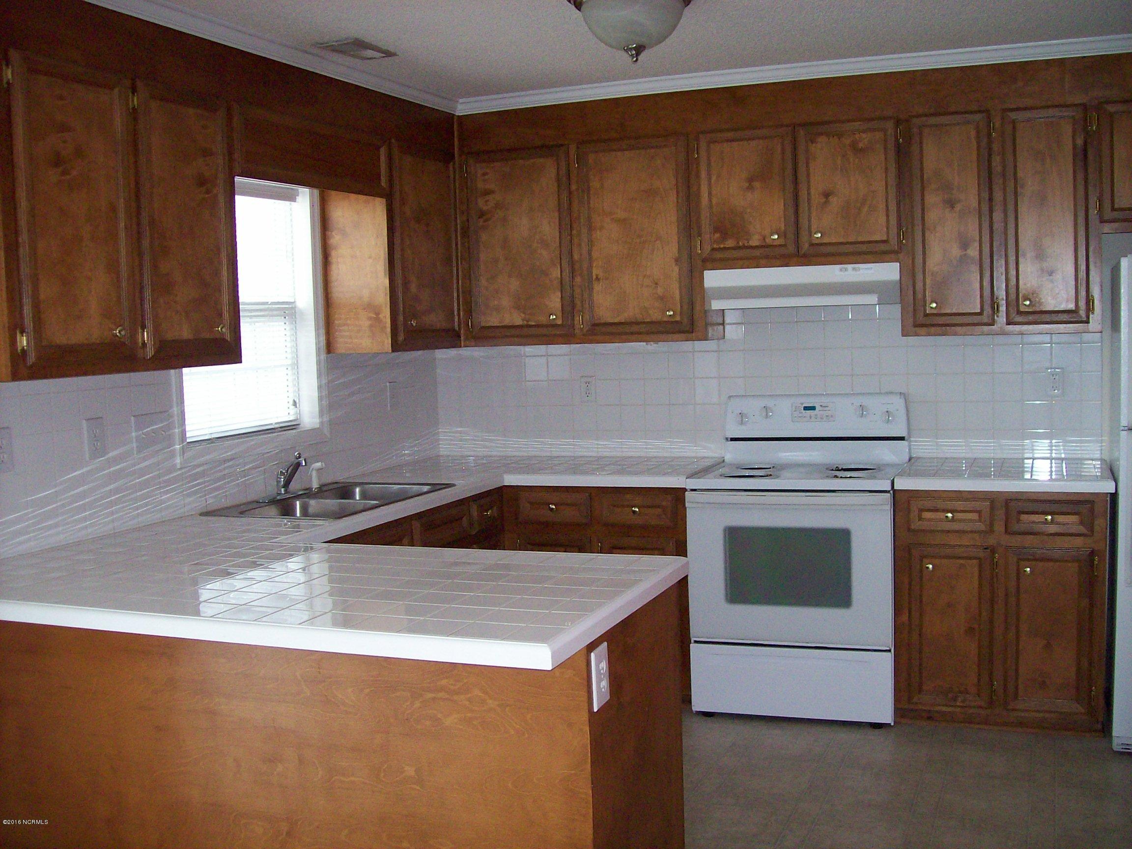 924 Spring Forest Road, Unit M2 Greenville, NC 27834 - Photo 4 of 4 Kitchen