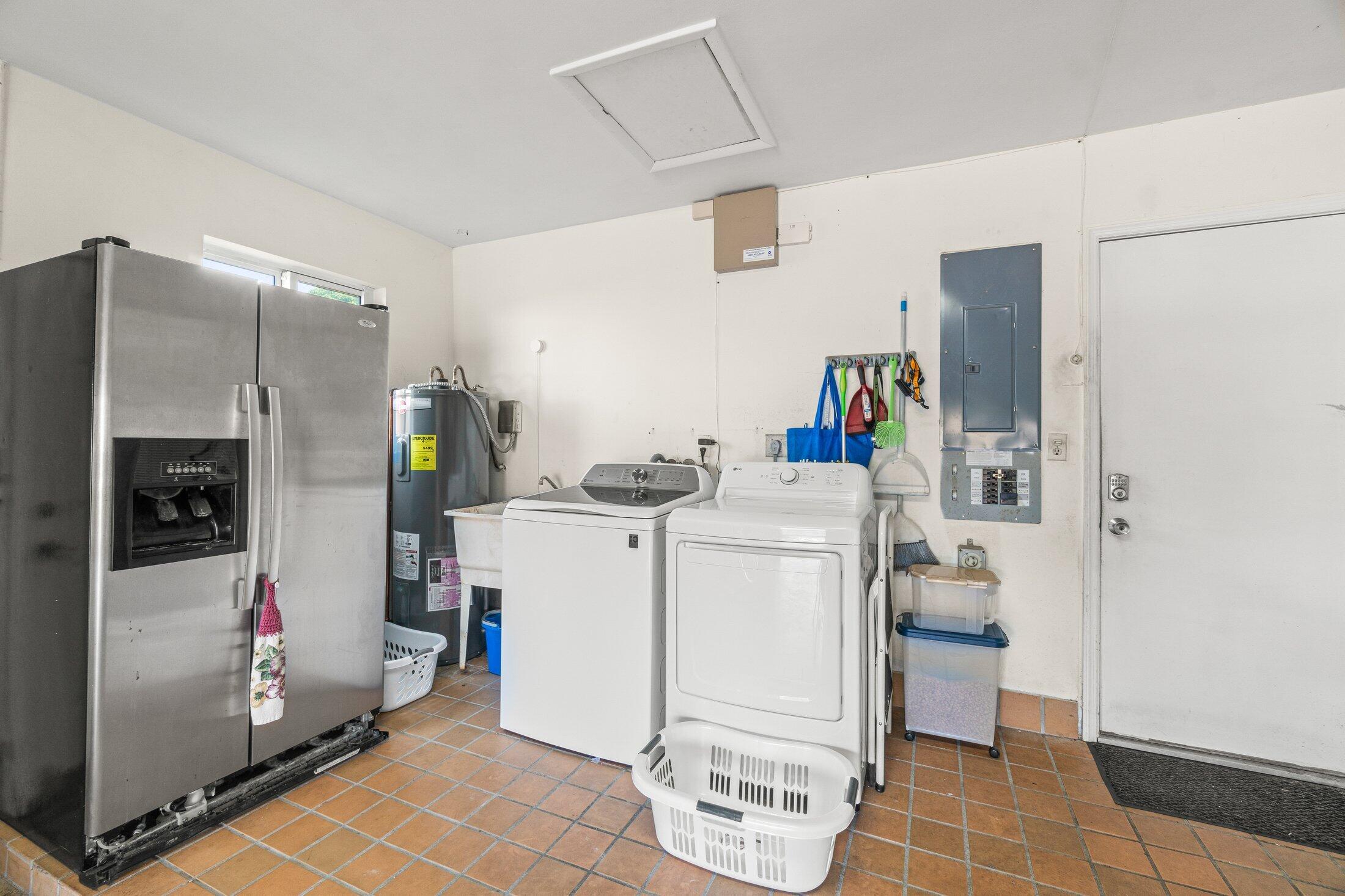 229 Southwest 5th Street Boca Raton, FL 33432 - Photo 20 of 24 Laundry Area