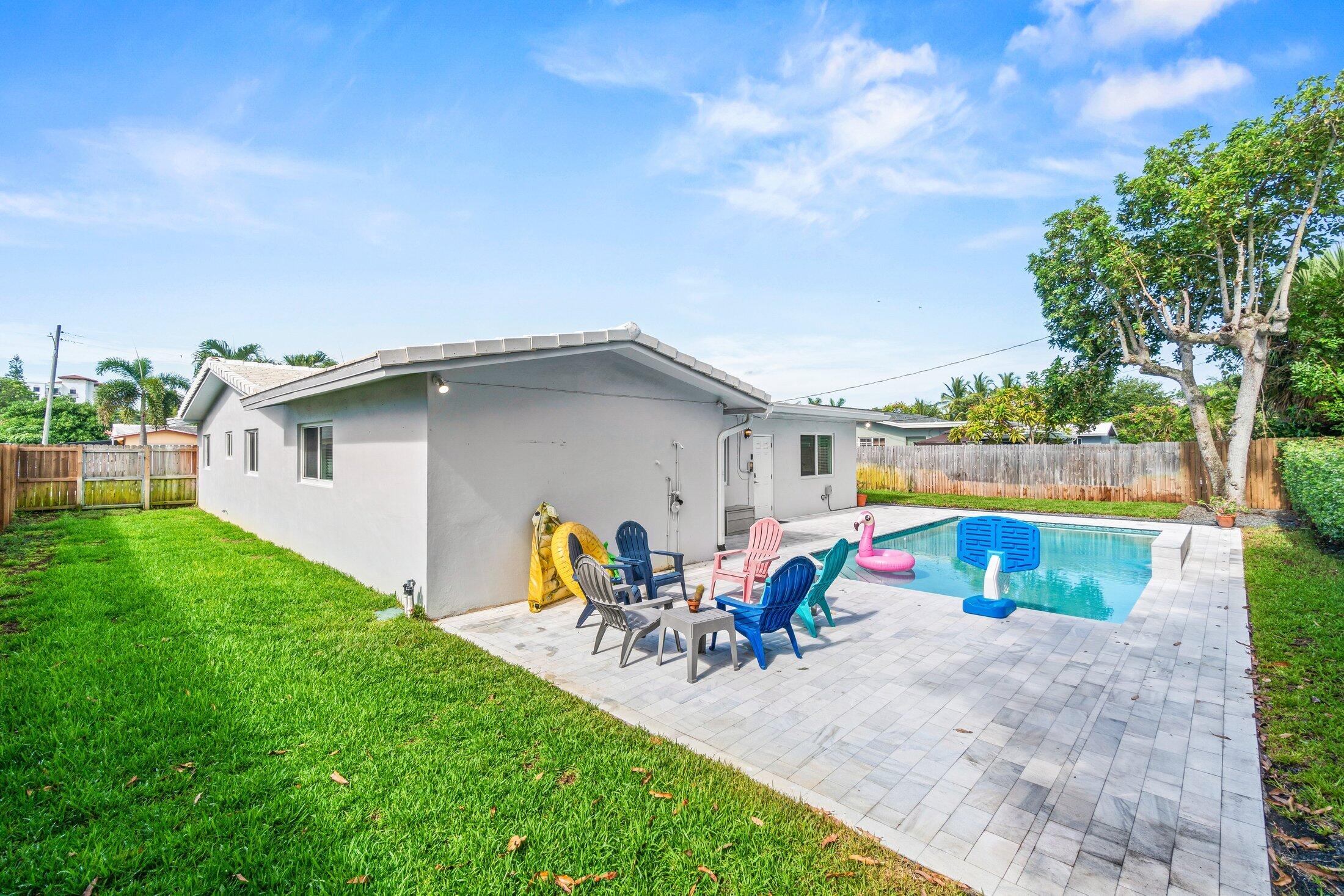 229 Southwest 5th Street Boca Raton, FL 33432 - Photo 23 of 24 Rear 3