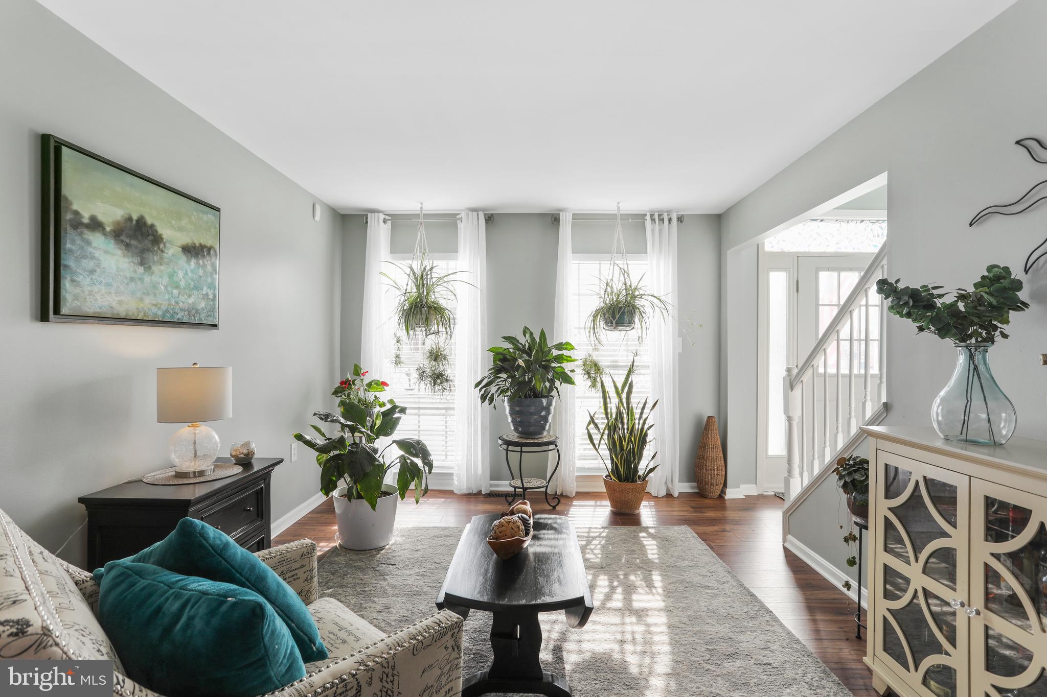 57 Glory Ridge Place Kearneysville, WV 25430 - Photo 20 of 63 Living room