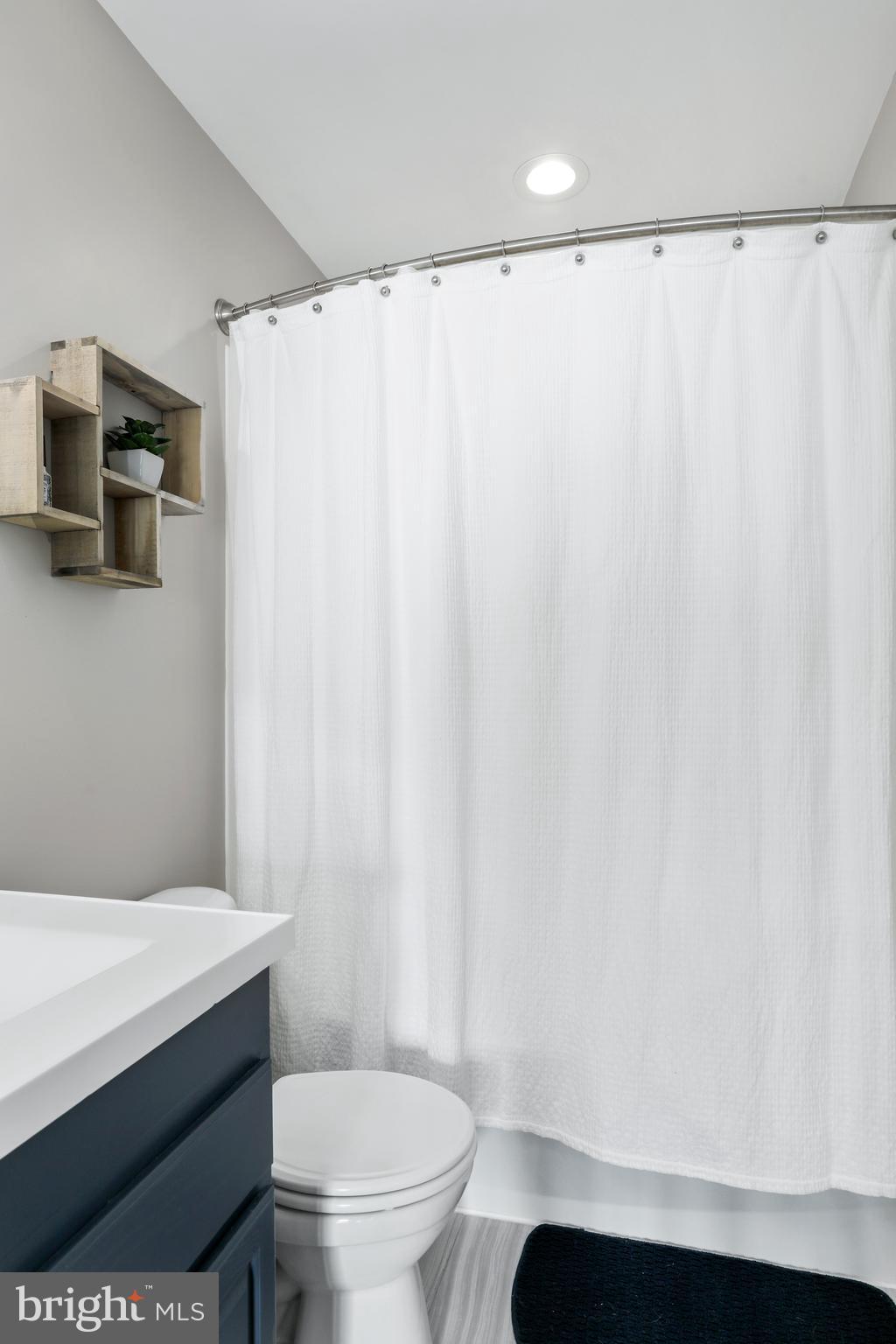 57 Glory Ridge Place Kearneysville, WV 25430 - Photo 33 of 63 2nd floor hall b ath