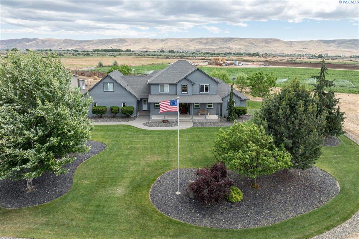 168715 West Johnson Road Prosser, WA 99350 - Photo 5 of 49 Gallery Image 5