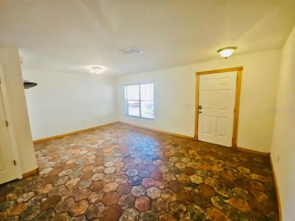 $1,899 | 7703 North Branch Avenue, Tampa, FL 33604