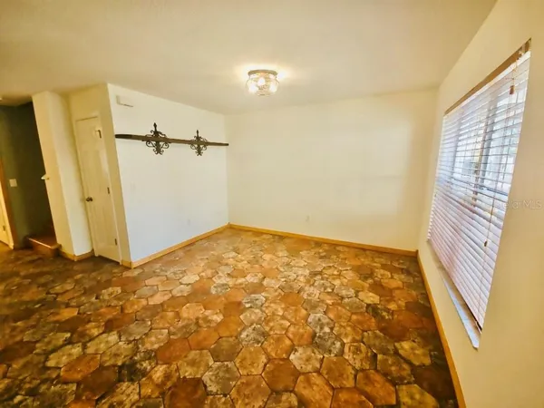 $1,899 | 7703 North Branch Avenue, Tampa, FL 33604