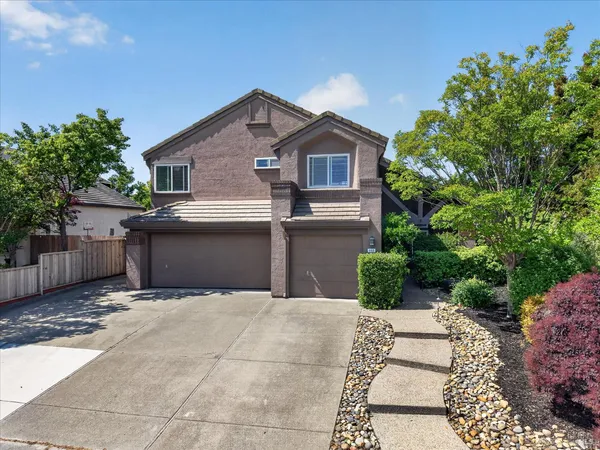 $1,200,000 | 653 Windsor Drive, Benicia, CA 94510