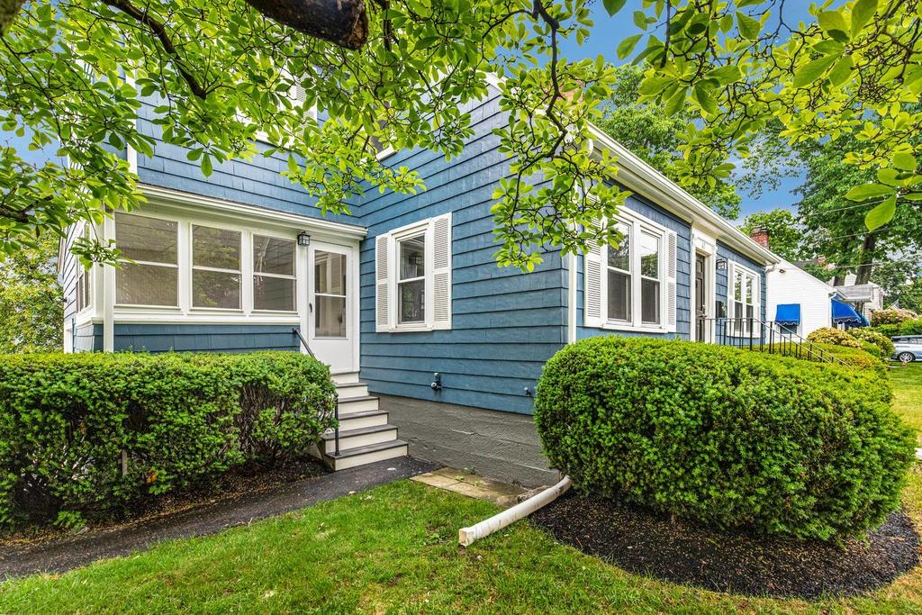 62 Shelton Road Swampscott, MA 01907 - Photo 17 of 20 Gallery Image 17