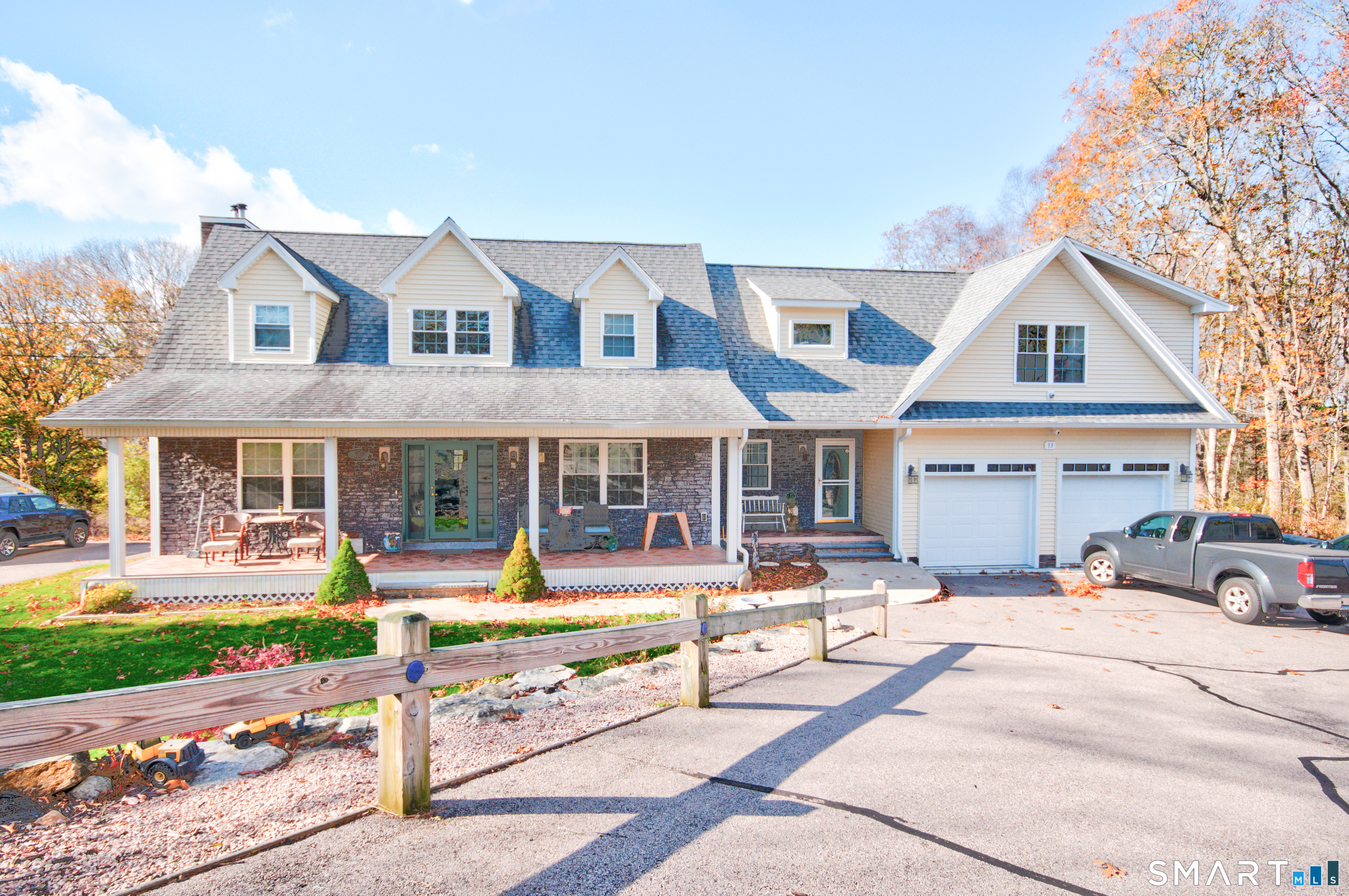 33 Chapman Road, Unit B Stonington, CT 06378 - Photo 1 of 19 Gallery Image 1