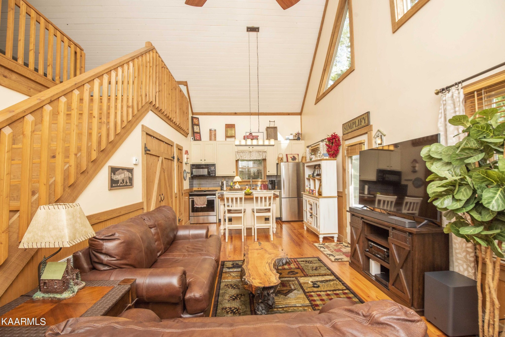 106 Club View Road Townsend, TN 37882 - Photo 8 of 55 a living room with furniture fireplace and flat screen tv