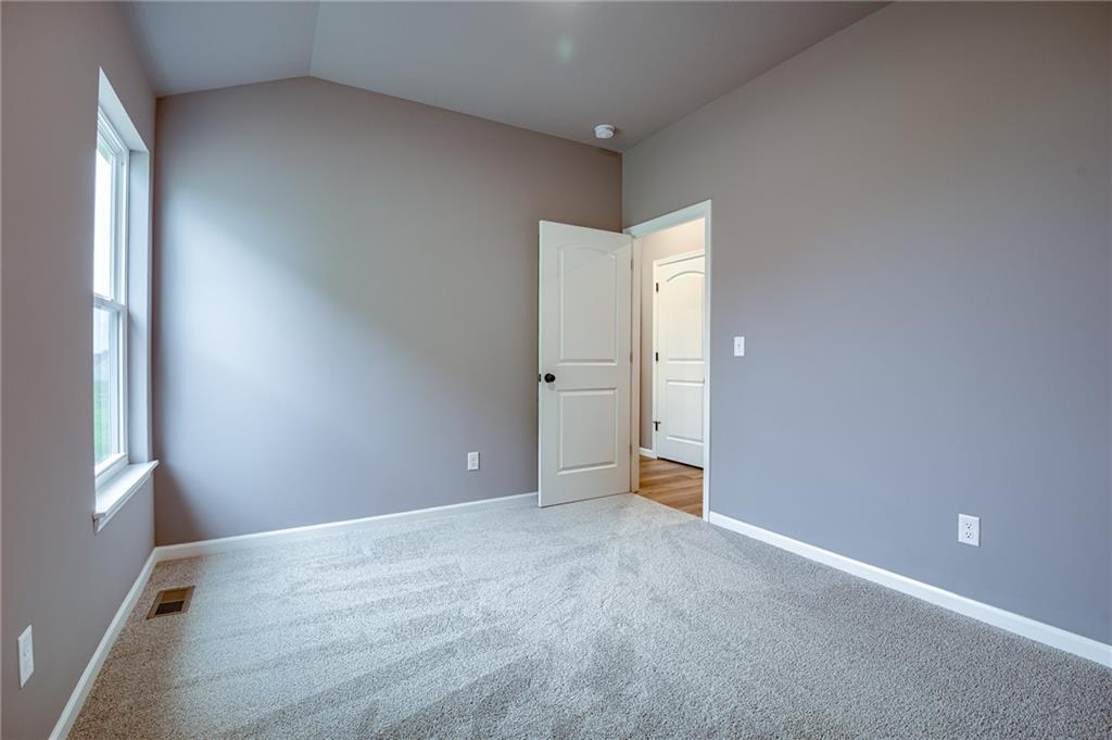 20560 Newcastle Street Spring Hill, KS 66083 - Photo 22 of 30