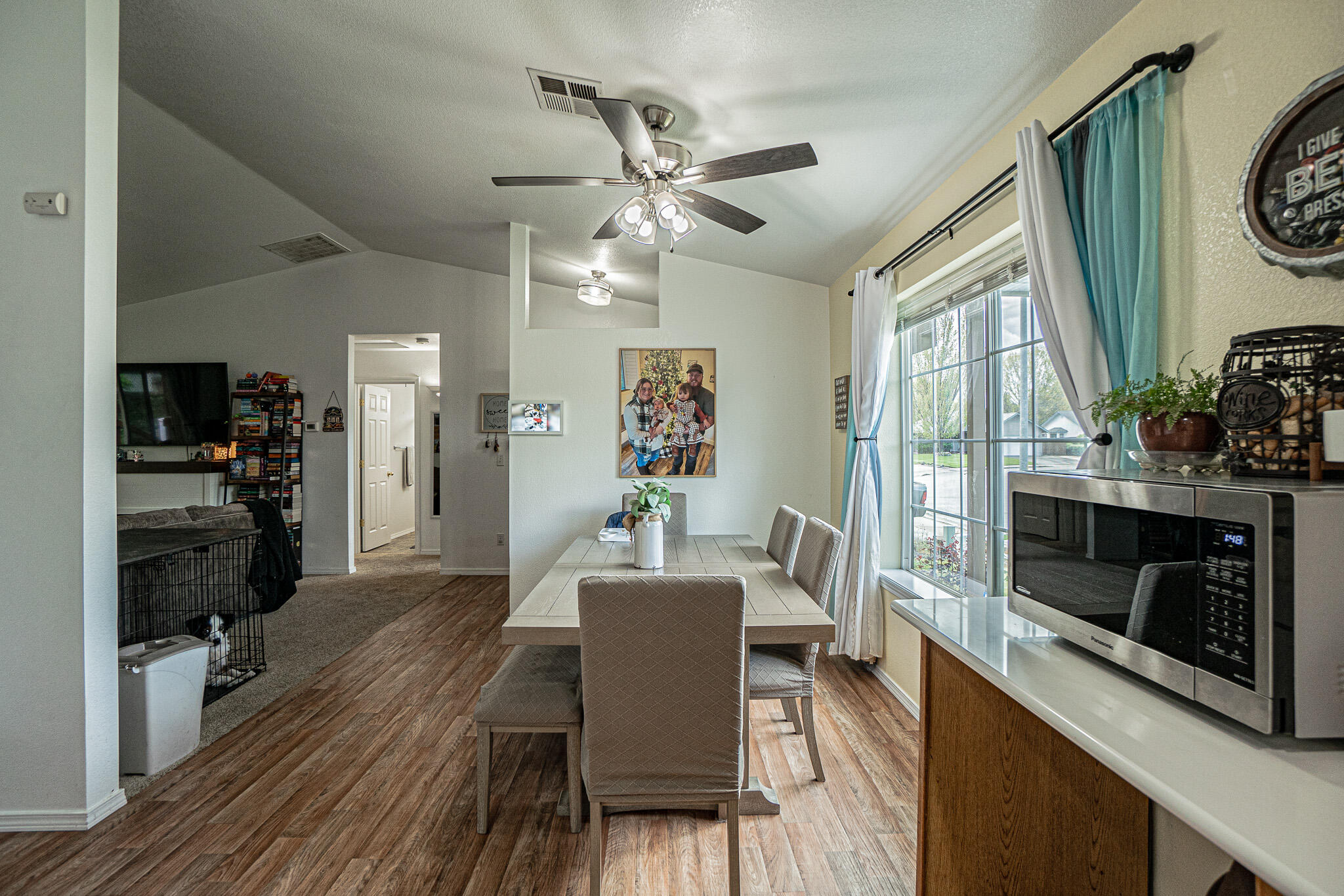2885 Galaxy Way Grants Pass, OR 97527 - Photo 4 of 19 DSC00632-HDR