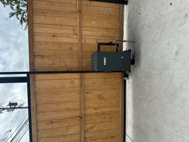 $2,800 | 3014 North California Avenue, Unit 1FE, Chicago, IL 60618