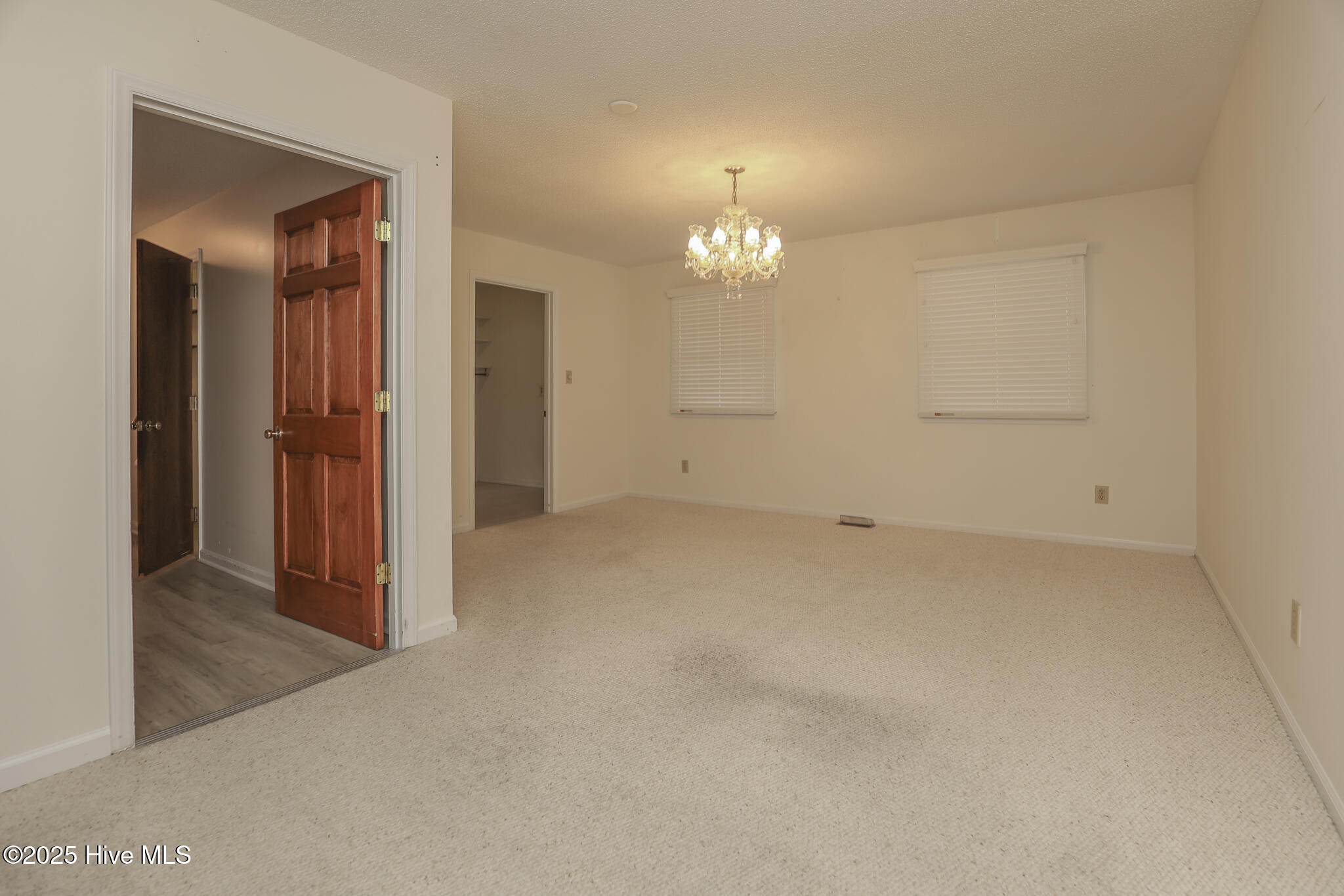 137 Cardinal Road Jacksonville, NC 28546 - Photo 17 of 61 137 Cardinal-36
