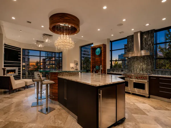 $3,500,000 | 1 Waterway Court, Unit 4E, The Woodlands, TX 77380