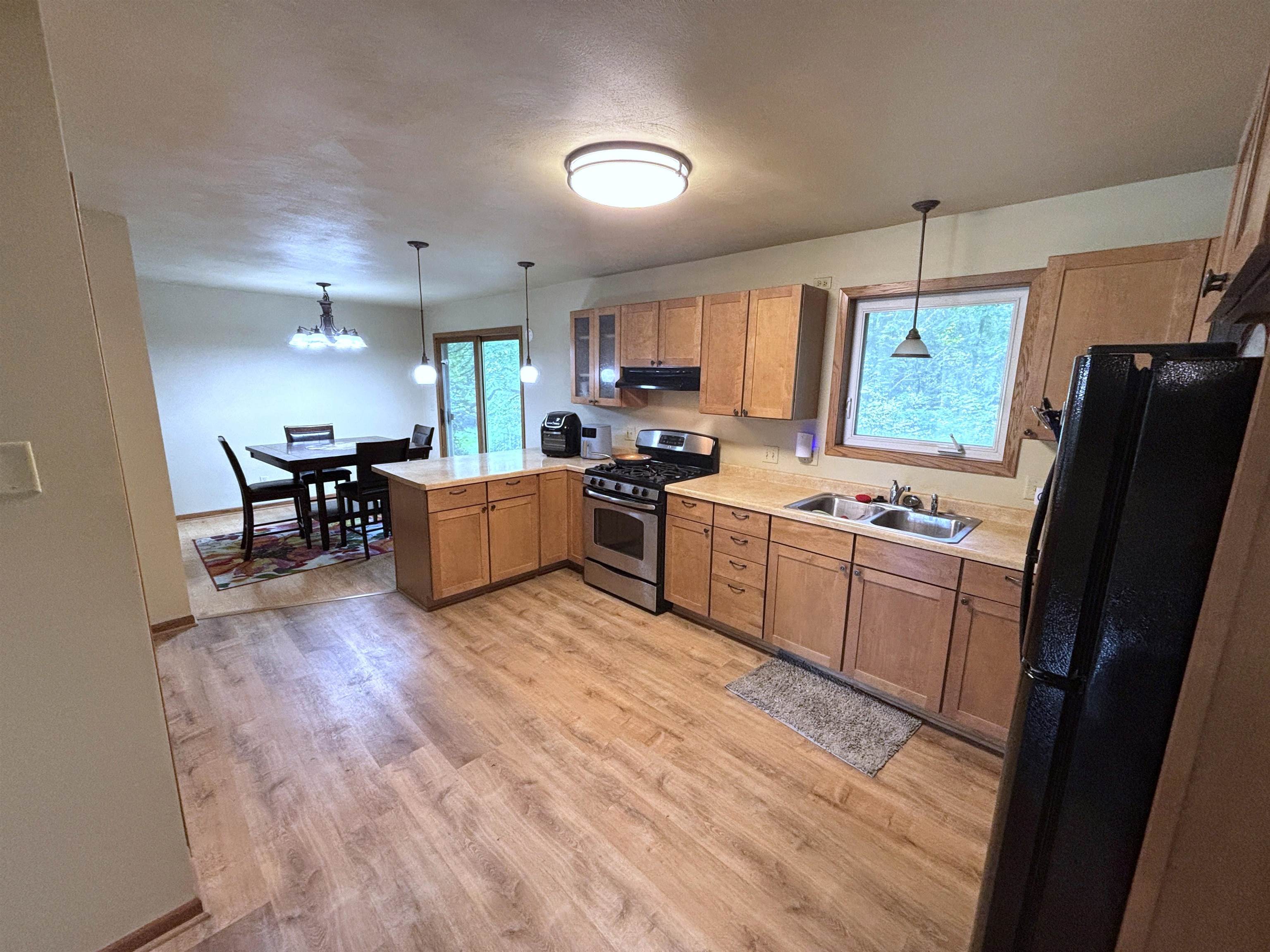 5794 Portage Road Madison, WI 53718 - Photo 4 of 38