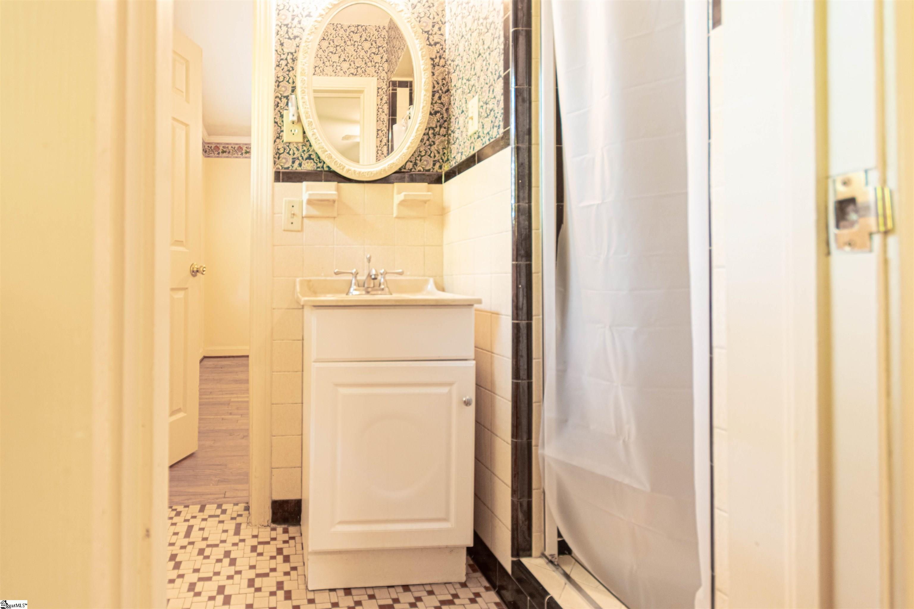 110 Hermitage Road Greenville, SC 29615 - Photo 17 of 25 Gallery Image 17