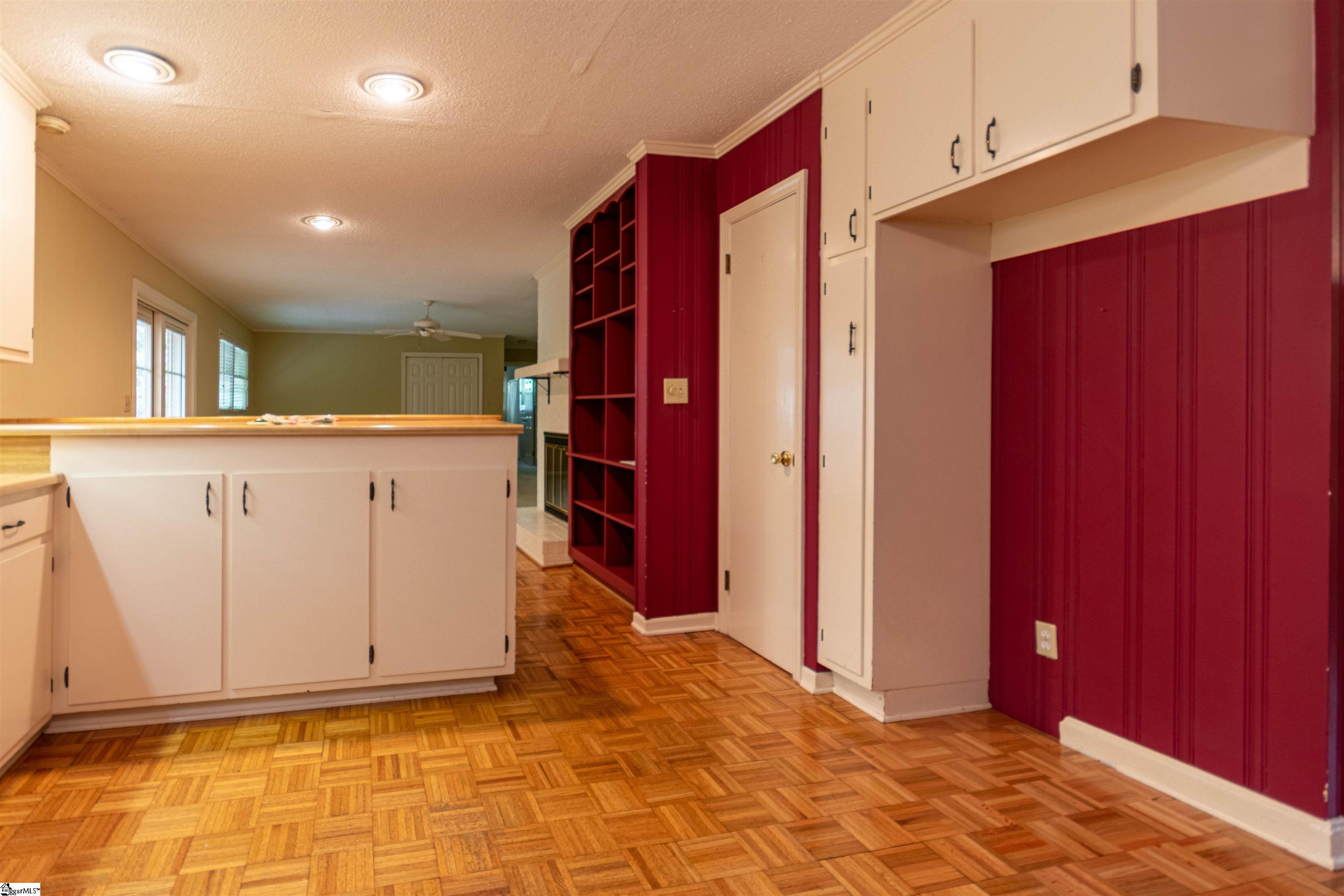 110 Hermitage Road Greenville, SC 29615 - Photo 8 of 25 Gallery Image 8