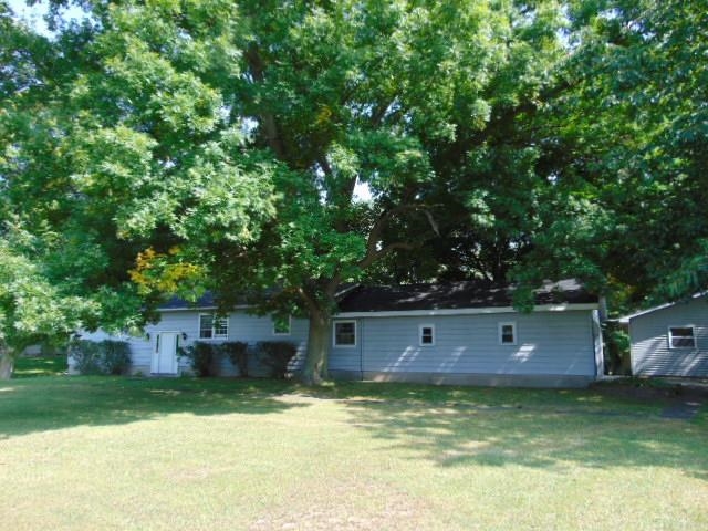 2475 South Warner Road Sumner, MI 48889 - Photo 2 of 57