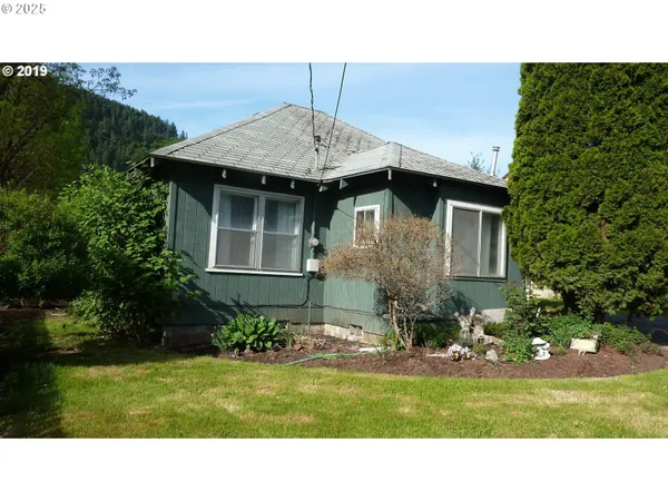 $275,000 | 409 Main Street, Klickitat, WA 98628