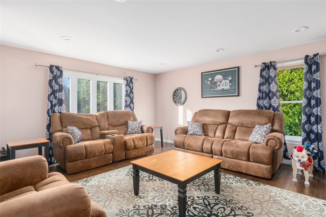 8 Circlewood Drive Coventry, RI 02816 - Photo 13 of 50