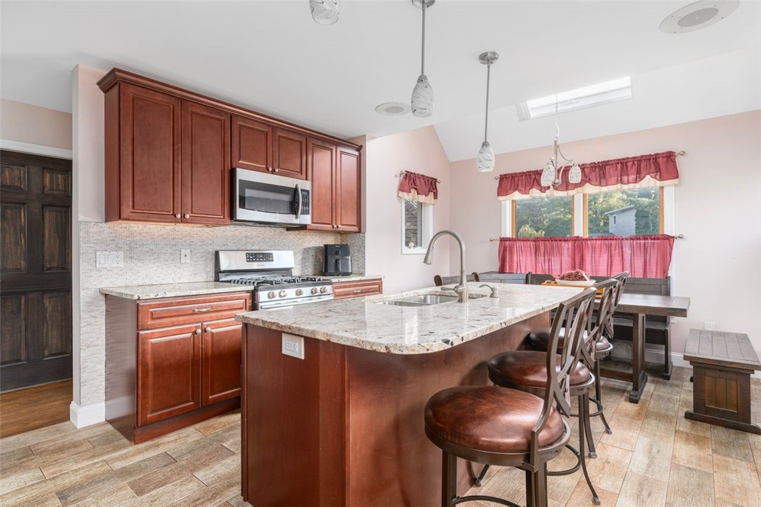 8 Circlewood Drive Coventry, RI 02816 - Photo 14 of 50