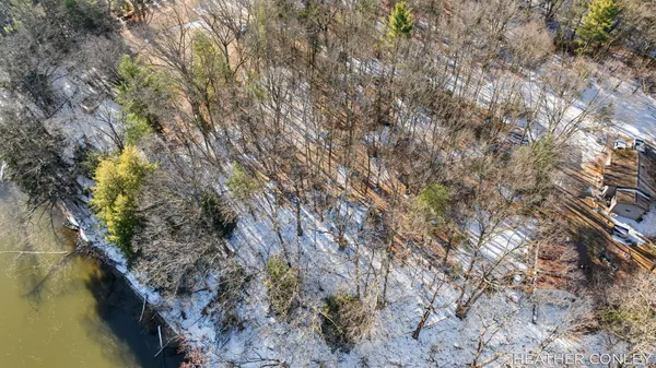 $295,000 | 3125 River Bend Trail, Fennville, MI 49408